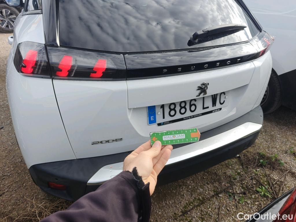  Peugeot  2008 PEUGEOT  / 2019 / 5P / todoterreno Allure BlueHDI 81kW (110CV) #1