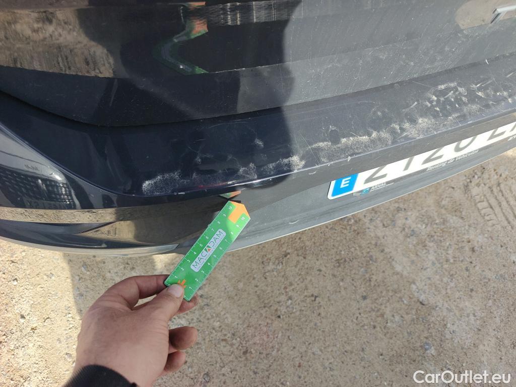  Volkswagen  T-ROC VOLKSWAGEN  / 2017 / 5P / todoterreno Advance 1.6 TDI 85kW (115CV) #19