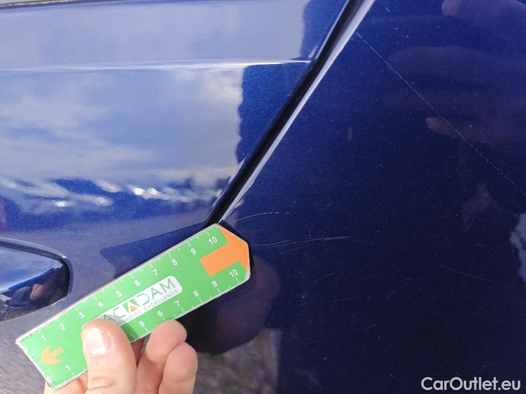  Volkswagen  Golf  VOLKSWAGEN / 2016 / 5P / berlina con portón Ready2Go 1.0 TSI 85kW (115CV) #9