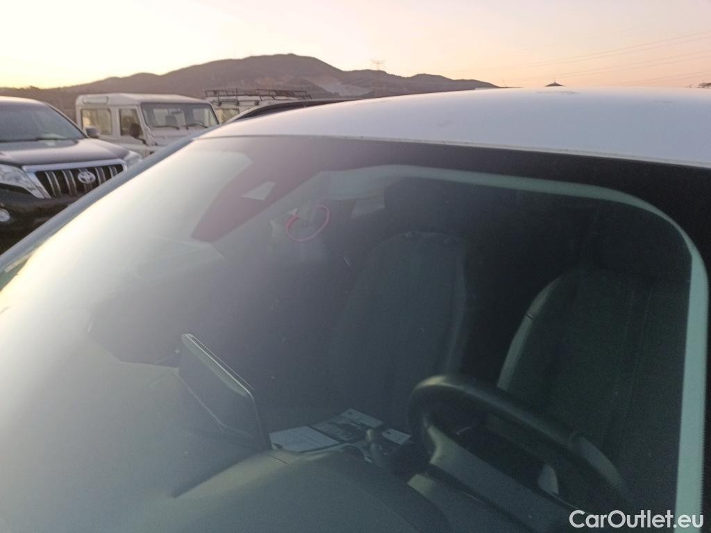  Peugeot  2008 PEUGEOT  / 2019 / 5P / todoterreno Allure BlueHDI 81kW (110CV) #11