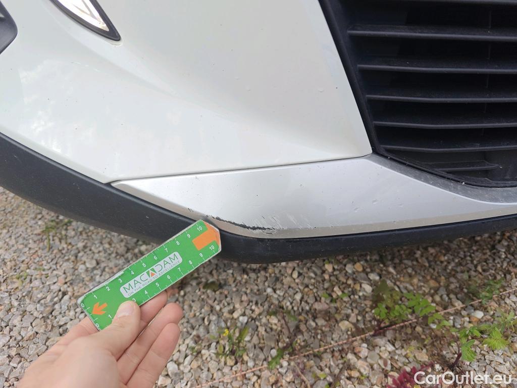  Peugeot  2008 PEUGEOT  / 2019 / 5P / todoterreno Allure BlueHDI 81kW (110CV) #30