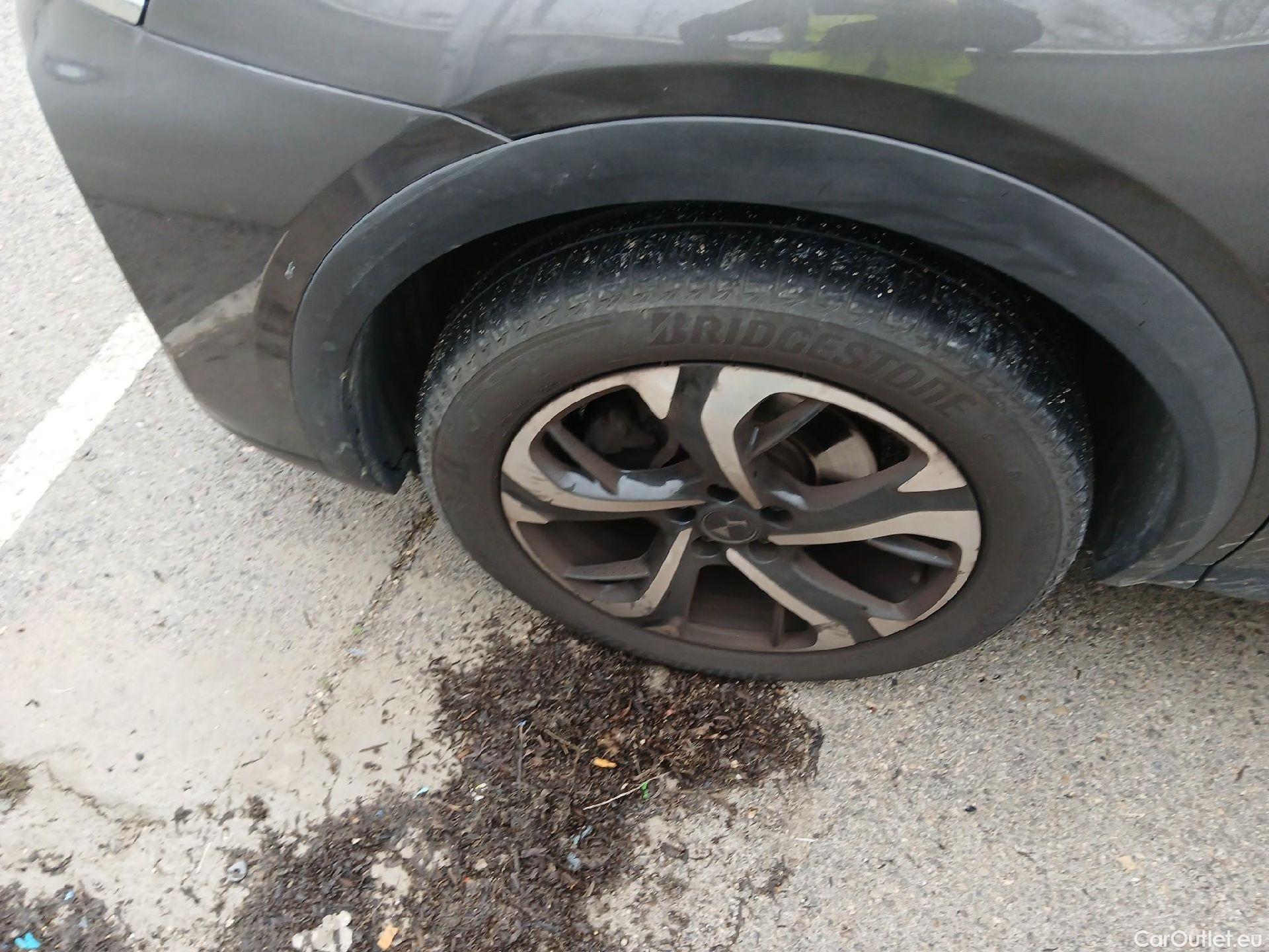  DS  DS7 DS DS 7 Crossback / 2017 / 5P / todoterreno BlueHDi DE 96kW (130CV) Auto. CHIC (AC) #5