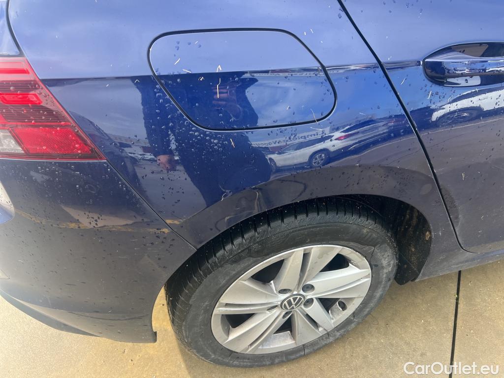  Volkswagen  Golf  VOLKSWAGEN / 2020 / 5P / berlina con portón Life 2.0 TDI 85kW (115CV) #7