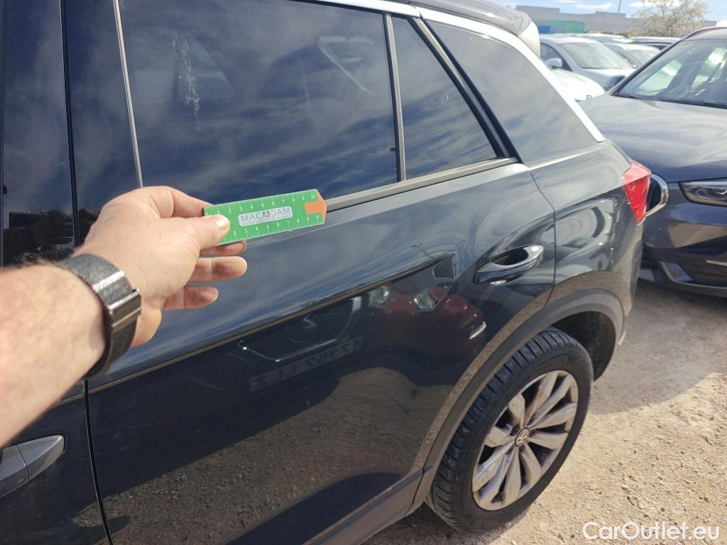  Volkswagen  T-ROC VOLKSWAGEN  / 2017 / 5P / todoterreno Advance 1.6 TDI 85kW (115CV) #9