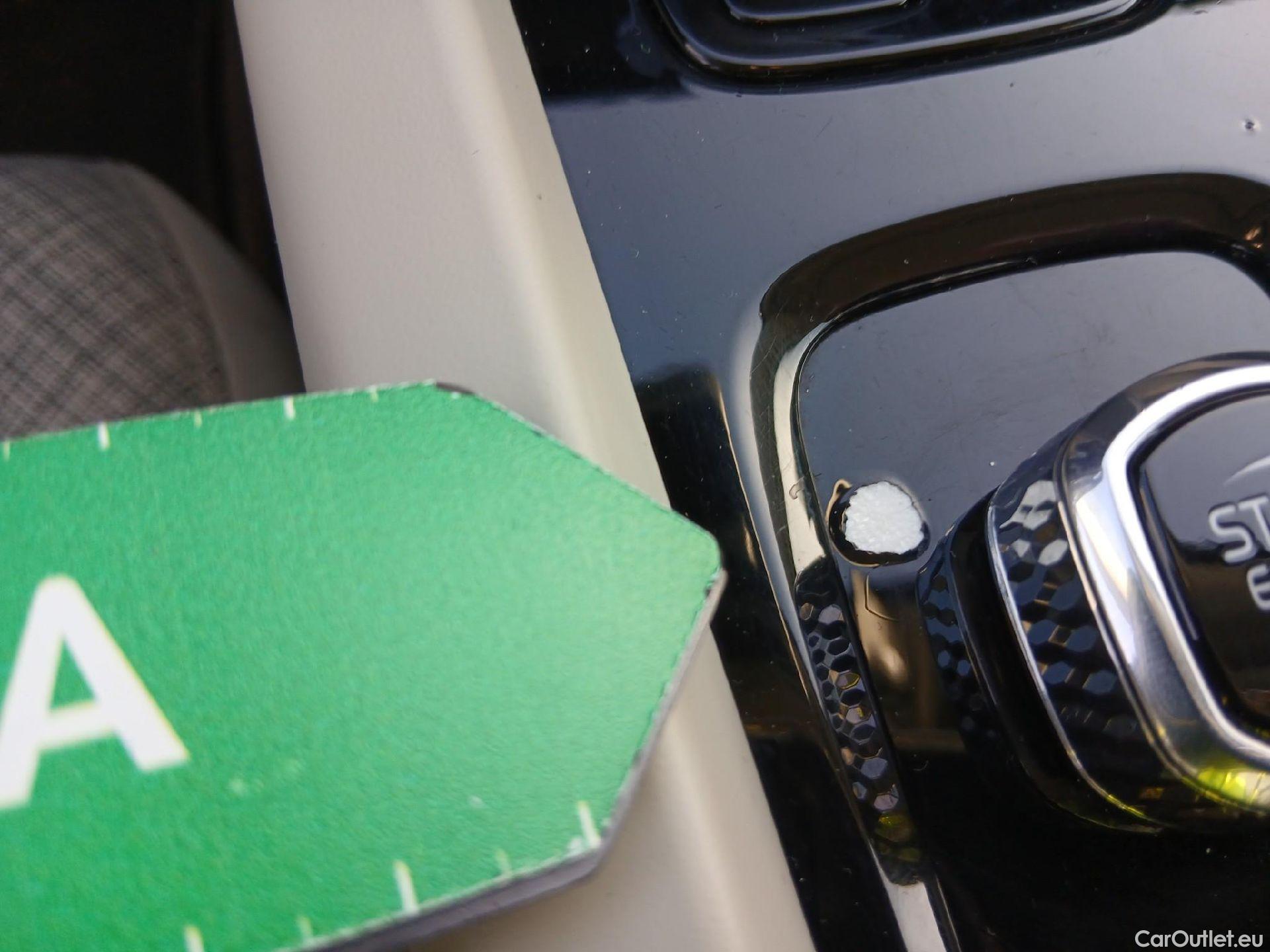  Volvo  XC60 VOLVO XC 60 2.0 T6 AWD Recharge Core Auto #51