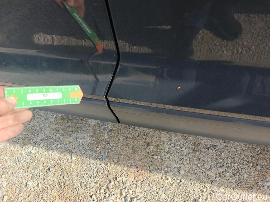  Volkswagen  T-ROC VOLKSWAGEN  / 2017 / 5P / todoterreno Advance 1.6 TDI 85kW (115CV) #15