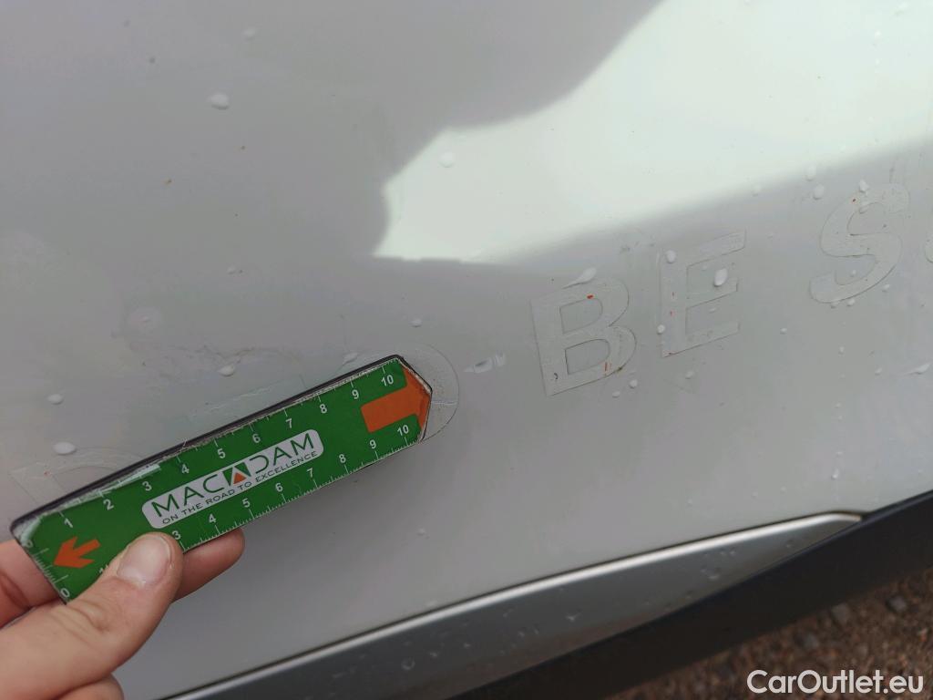  Peugeot  2008 PEUGEOT  / 2019 / 5P / todoterreno Allure BlueHDI 81kW (110CV) #23