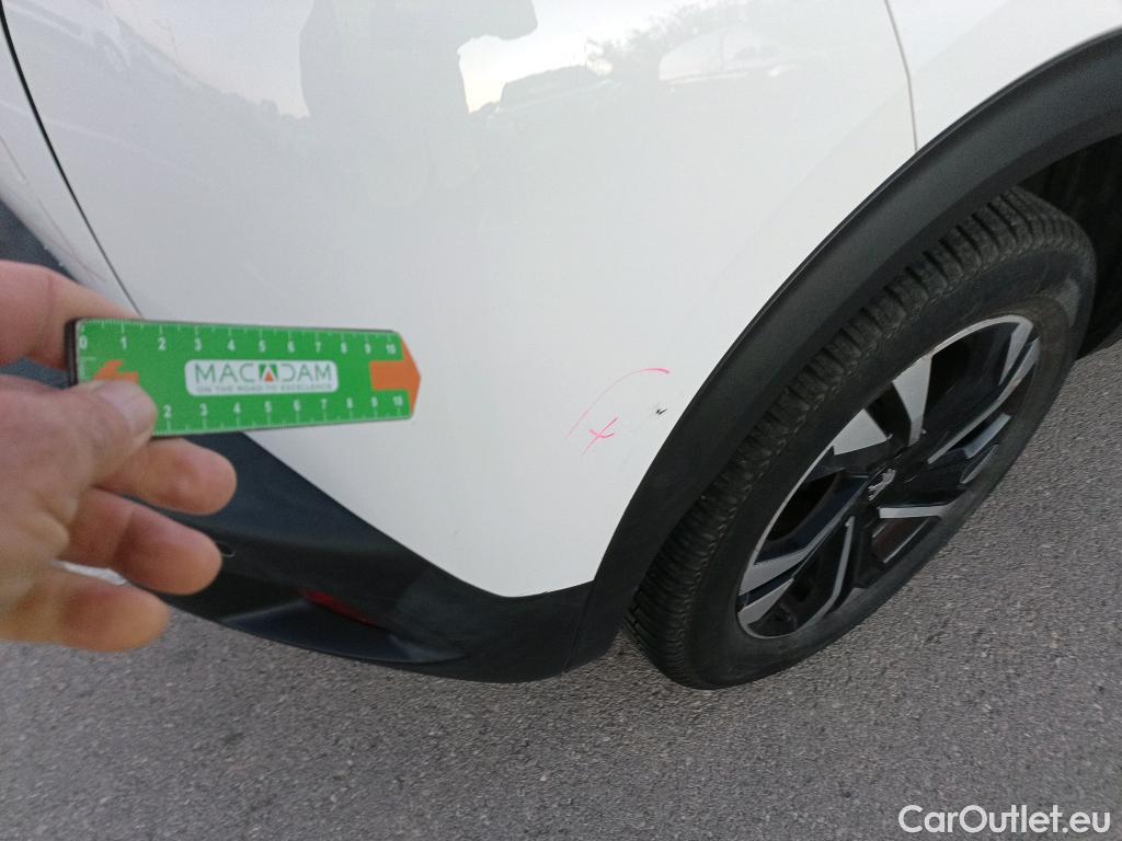  Peugeot  2008 PEUGEOT  / 2019 / 5P / todoterreno Allure BlueHDI 81kW (110CV) #25