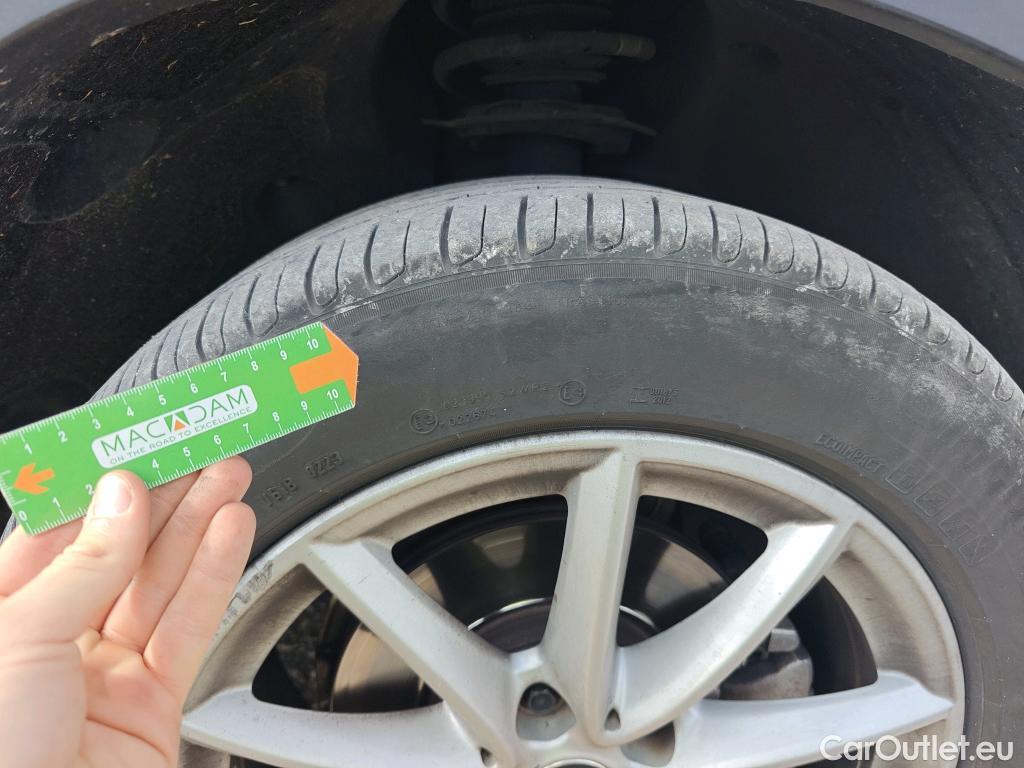  Bmw  X1 BMW  / 2019 / 5P / todoterreno sDrive16d Business #42