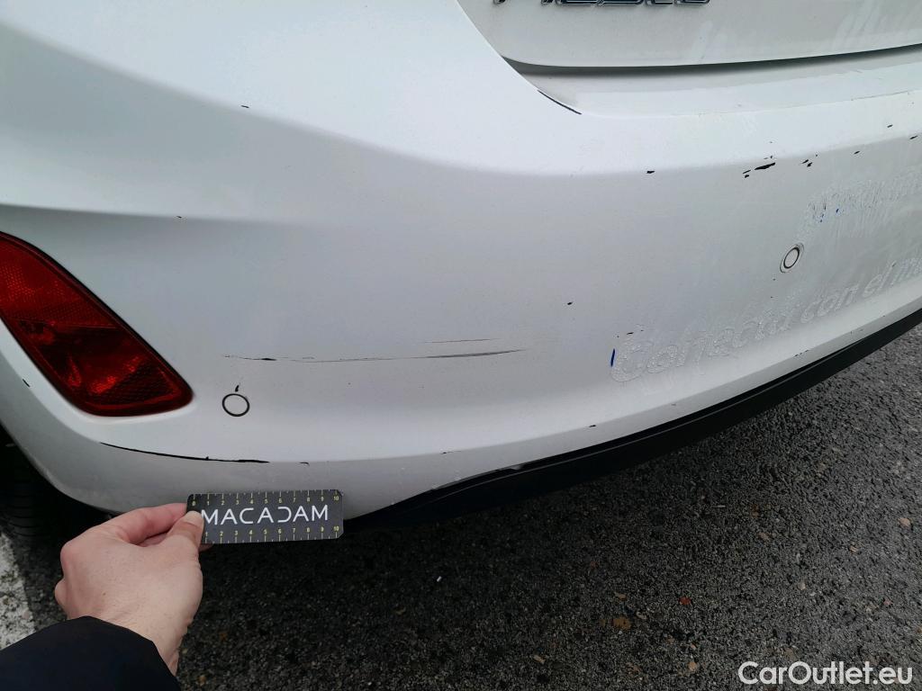  Ford  Fiesta FORD  / 2017 / 5P / berlina con portón 1.0 EcoBoost 70kW (95CV) Trend S/S 5p #23