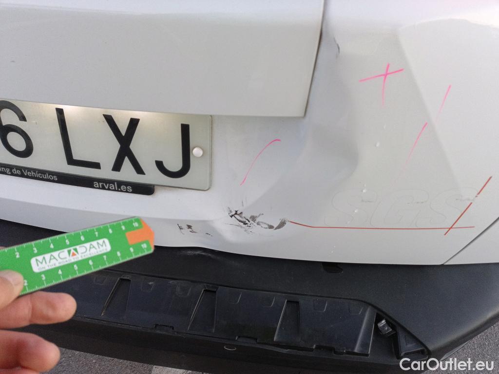  Peugeot  2008 PEUGEOT  / 2019 / 5P / todoterreno Allure BlueHDI 81kW (110CV) #2