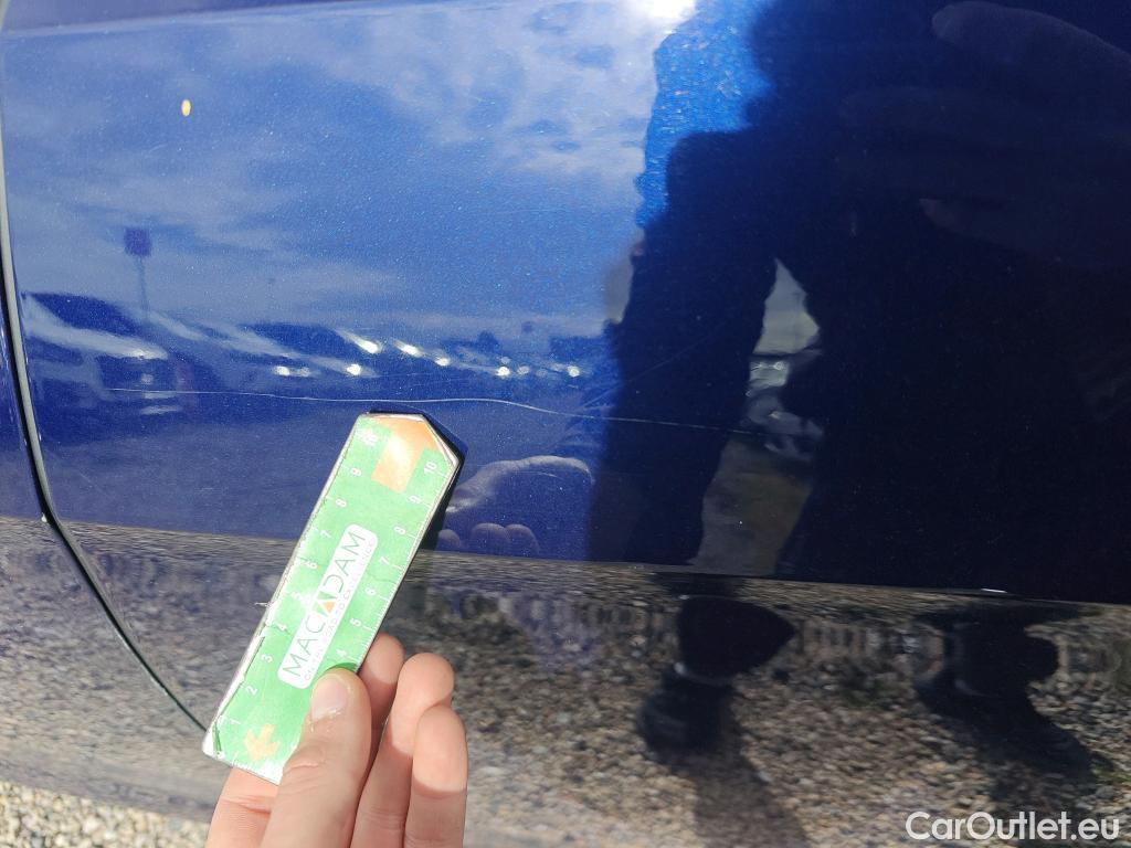  Volkswagen  Golf  VOLKSWAGEN / 2016 / 5P / berlina con portón Ready2Go 1.0 TSI 85kW (115CV) #21