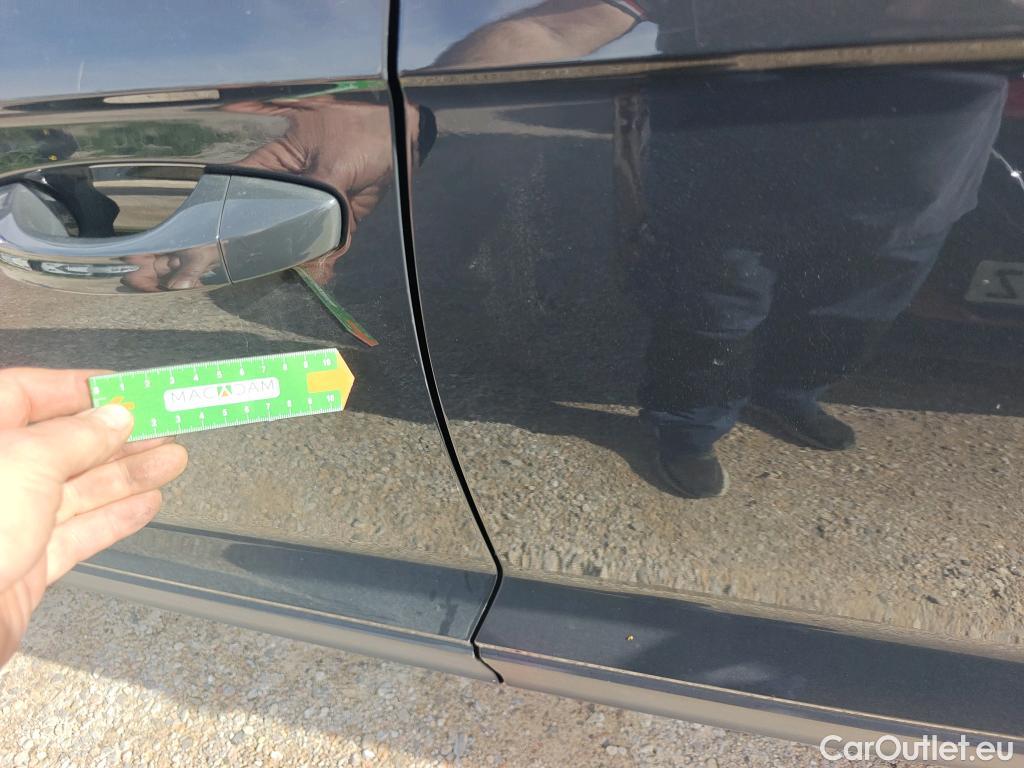  Volkswagen  T-ROC VOLKSWAGEN  / 2017 / 5P / todoterreno Advance 1.6 TDI 85kW (115CV) #14