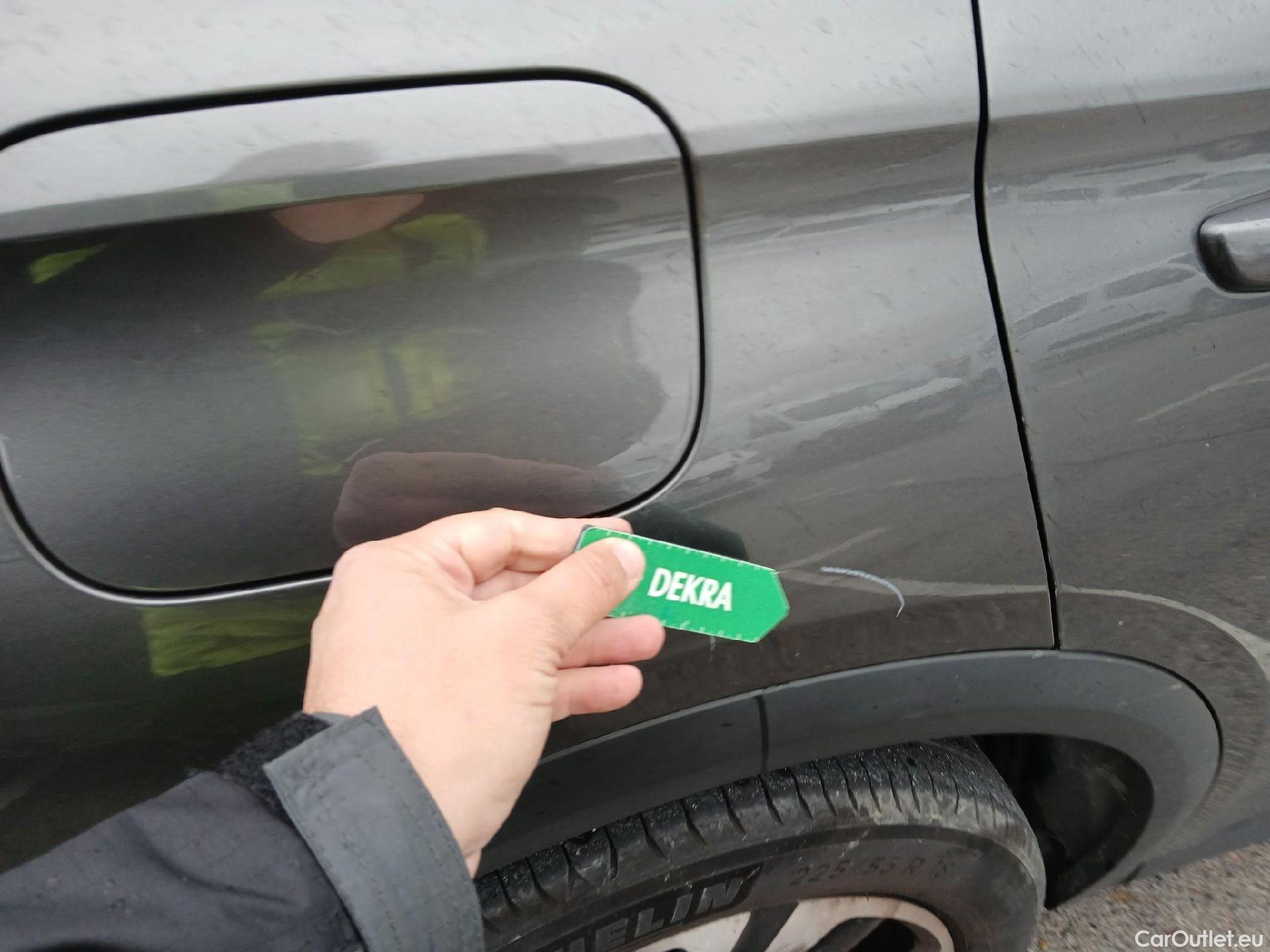  DS  DS7 DS DS 7 Crossback / 2017 / 5P / todoterreno BlueHDi DE 96kW (130CV) Auto. CHIC (AC) #19