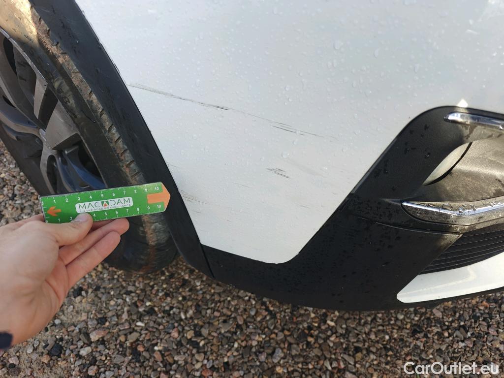  Peugeot  5008 PEUGEOT  / 2017 / 5P / todoterreno Allure 1.5L BlueHDi 96kW (130CV) S&S #84