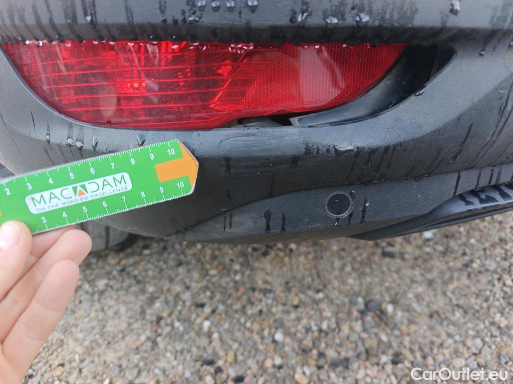  Peugeot  5008 PEUGEOT  / 2017 / 5P / todoterreno Allure 1.5L BlueHDi 96kW (130CV) S&S #78