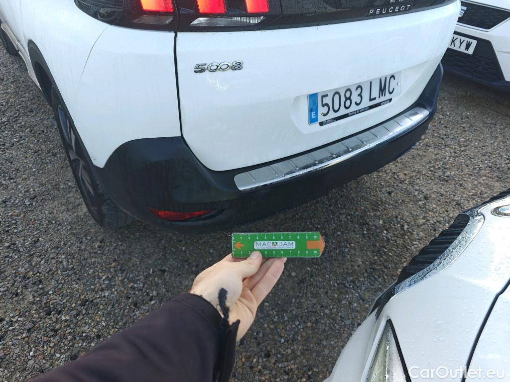  Peugeot  5008 PEUGEOT  / 2017 / 5P / todoterreno Allure 1.5L BlueHDi 96kW (130CV) S&S #76