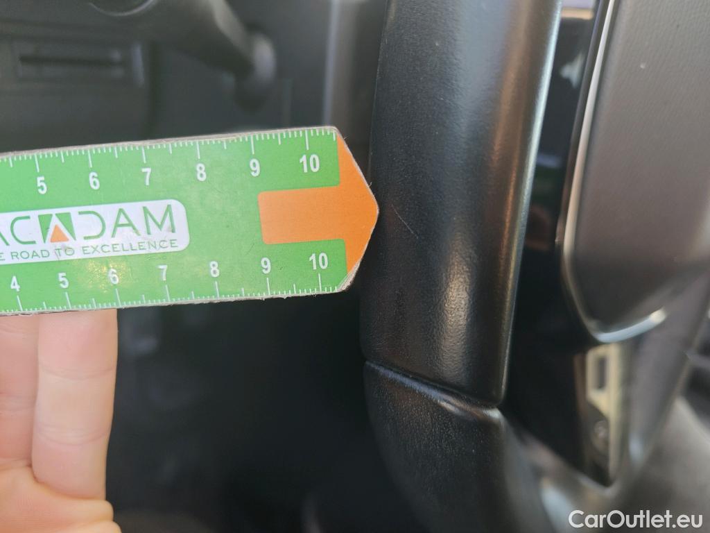  Peugeot  5008 PEUGEOT  / 2017 / 5P / todoterreno Allure 1.5L BlueHDi 96kW (130CV) S&S #70