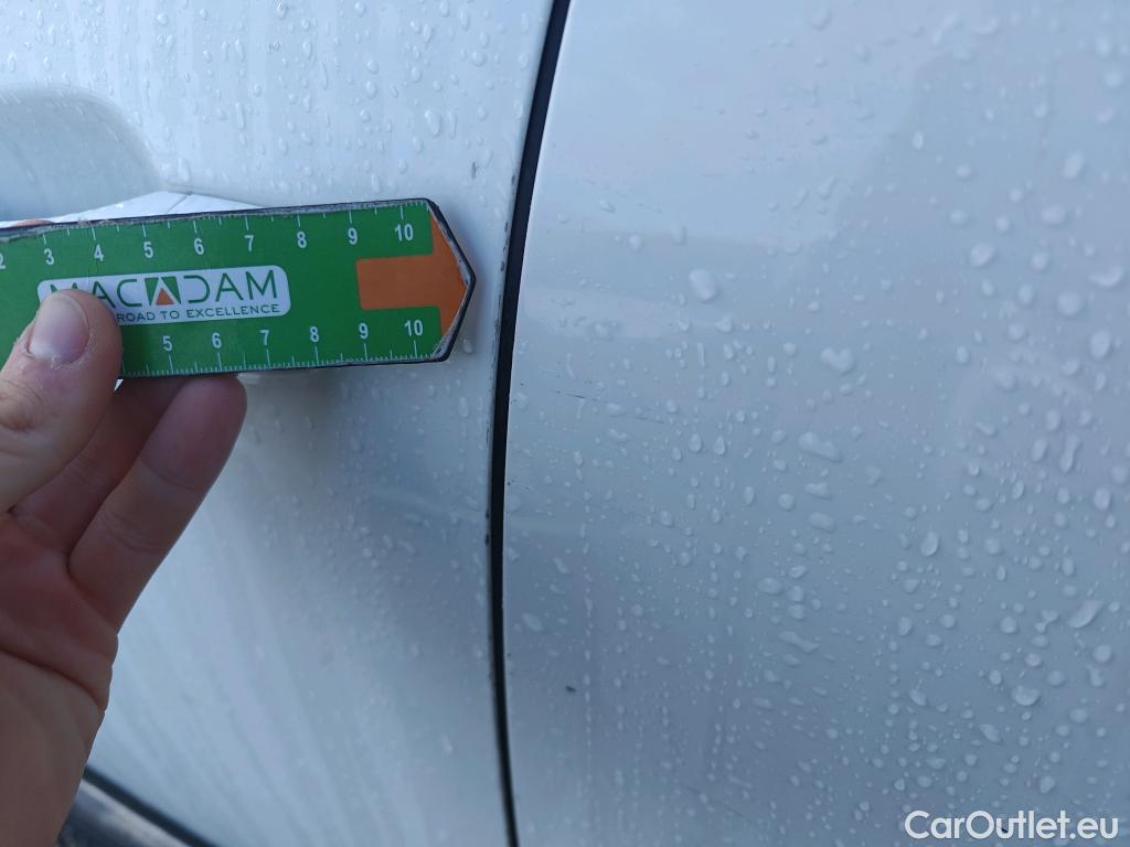  Peugeot  5008 PEUGEOT  / 2017 / 5P / todoterreno Allure 1.5L BlueHDi 96kW (130CV) S&S #55