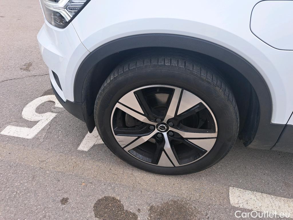  Volvo  XC 40 VOLVO XC40 / 2017 / 5P / todoterreno 1.5 T4 Twin Recharge R-Design Auto #1