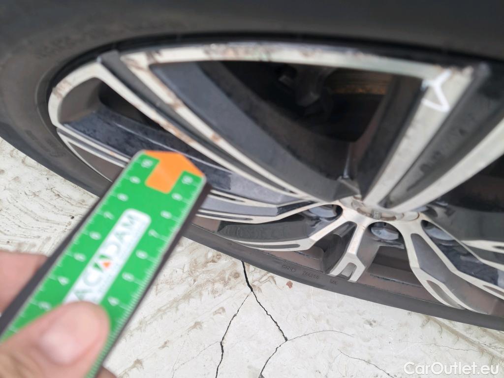  Volvo  XC60 VOLVO  / 2017 / 5P / todoterreno 2.0 T6 AWD Recharge Inscription Auto #27