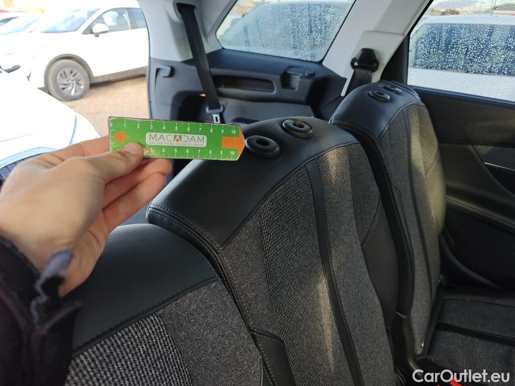  Peugeot  5008 PEUGEOT  / 2017 / 5P / todoterreno Allure 1.5L BlueHDi 96kW (130CV) S&S #6