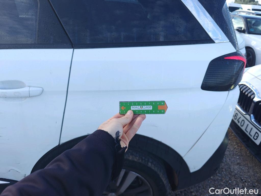  Peugeot  5008 PEUGEOT  / 2017 / 5P / todoterreno Allure 1.5L BlueHDi 96kW (130CV) S&S #22