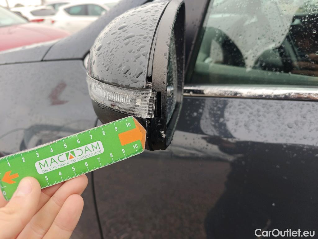  KIA  Sportage KIA  1.6MHEV Drive 100kW(136CV) 4x2(Crist Tintados) #93