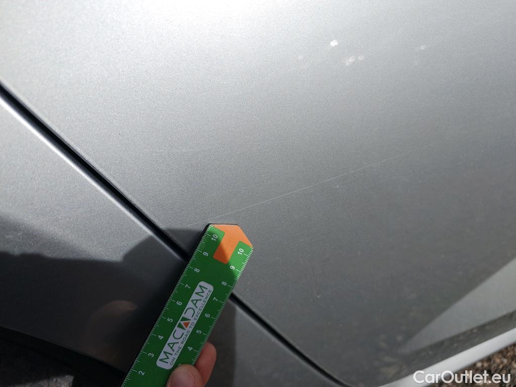  Renault  Megane RENAULT Mégane / 2020 / 5P / berlina con portón Equilibre Blue dCi 85 kW (115CV)-SS #29