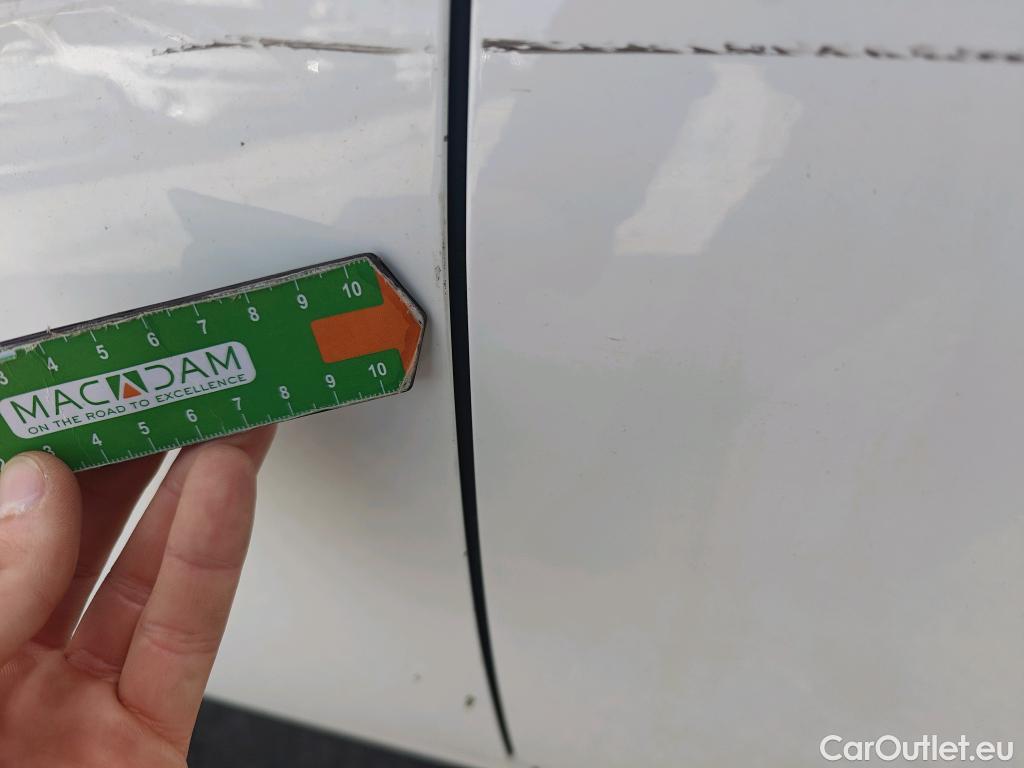  Opel   Grandland X OPEL Grandland / 2021 / 5P / todoterreno 1.5D DTH AT8 S/S GS #16