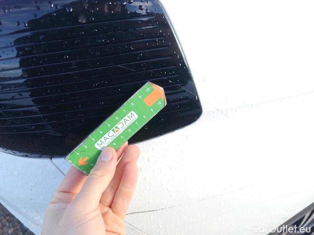  Peugeot  5008 PEUGEOT  / 2017 / 5P / todoterreno Allure 1.5L BlueHDi 96kW (130CV) S&S #96