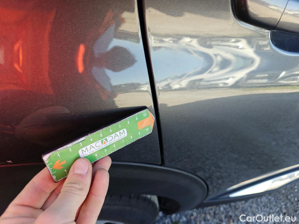  Peugeot  3008 PEUGEOT  Hybrid / 2020 / 5P / todoterreno 225 e-EAT8 Allure #63