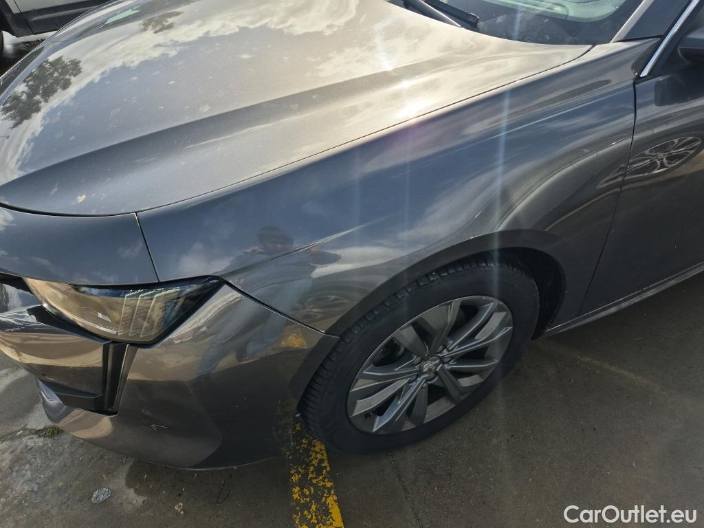  Peugeot  508 PEUGEOT  / 2018 / 5P / berlina con portón 5P Business Line BlueHDi 130 EAT8 (AC) #35