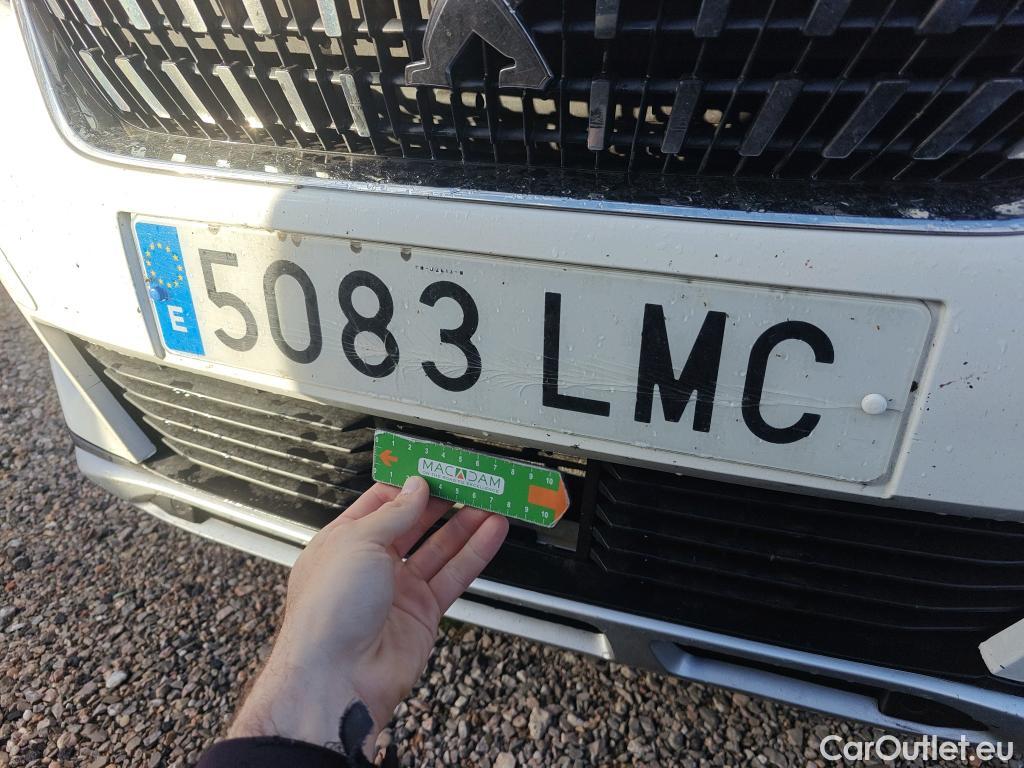  Peugeot  5008 PEUGEOT  / 2017 / 5P / todoterreno Allure 1.5L BlueHDi 96kW (130CV) S&S #87