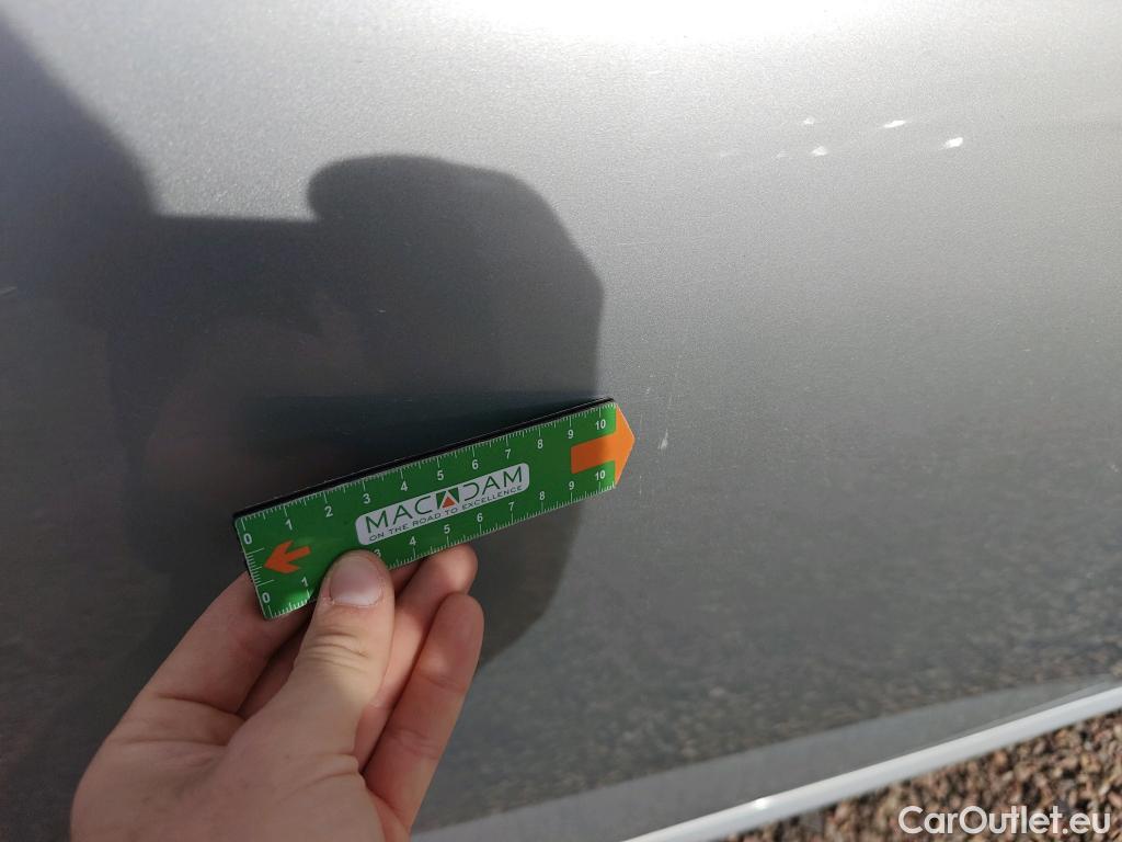  Renault  Megane RENAULT Mégane / 2020 / 5P / berlina con portón Equilibre Blue dCi 85 kW (115CV)-SS #31