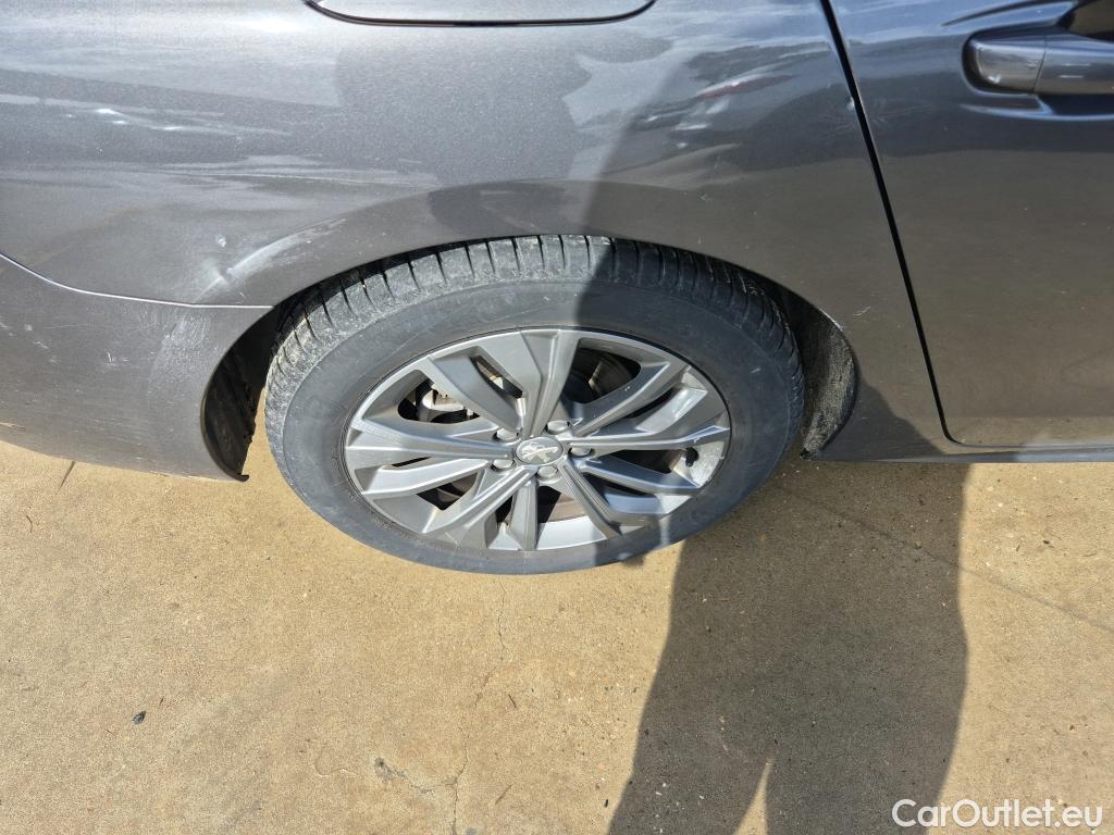  Peugeot  508 PEUGEOT  / 2018 / 5P / berlina con portón 5P Business Line BlueHDi 130 EAT8 (AC) #15