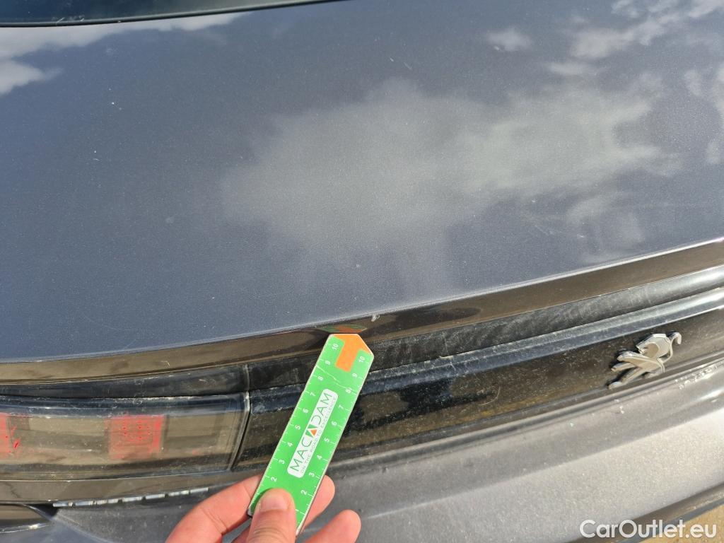  Peugeot  508 PEUGEOT  / 2018 / 5P / berlina con portón 5P Business Line BlueHDi 130 EAT8 (AC) #40