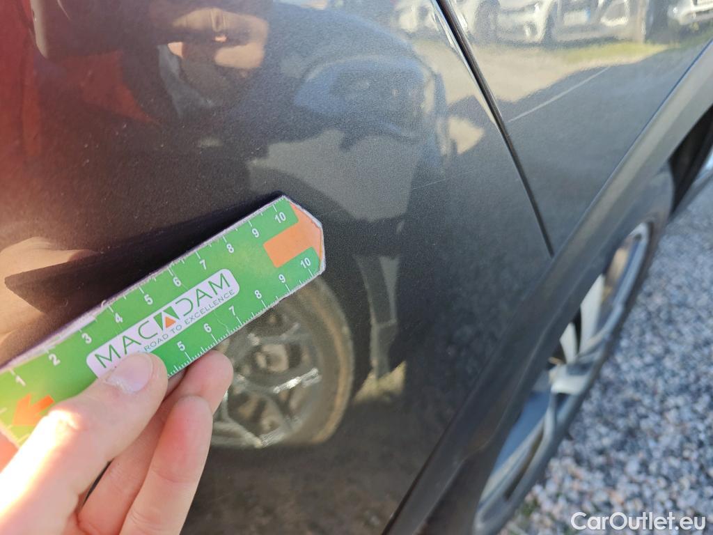  Peugeot  3008 PEUGEOT  Hybrid / 2020 / 5P / todoterreno 225 e-EAT8 Allure #57