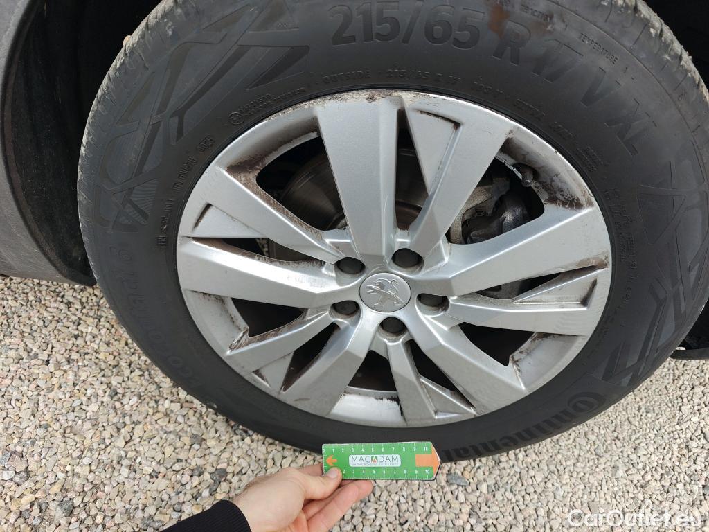  Peugeot  3008 PEUGEOT  / 2020 / 5P / todoterreno 1.5 BlueHDi 96kW (130CV) S&S Active Pack (AC3) #15