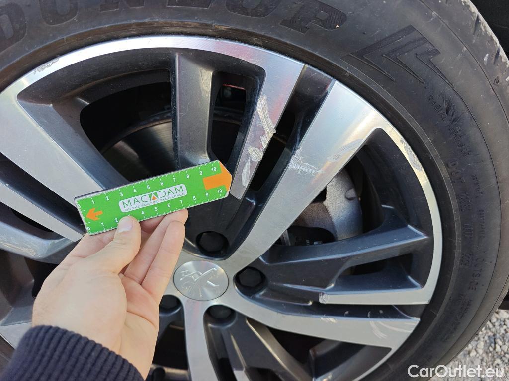  Peugeot  3008 PEUGEOT  Hybrid / 2020 / 5P / todoterreno 225 e-EAT8 Allure #21