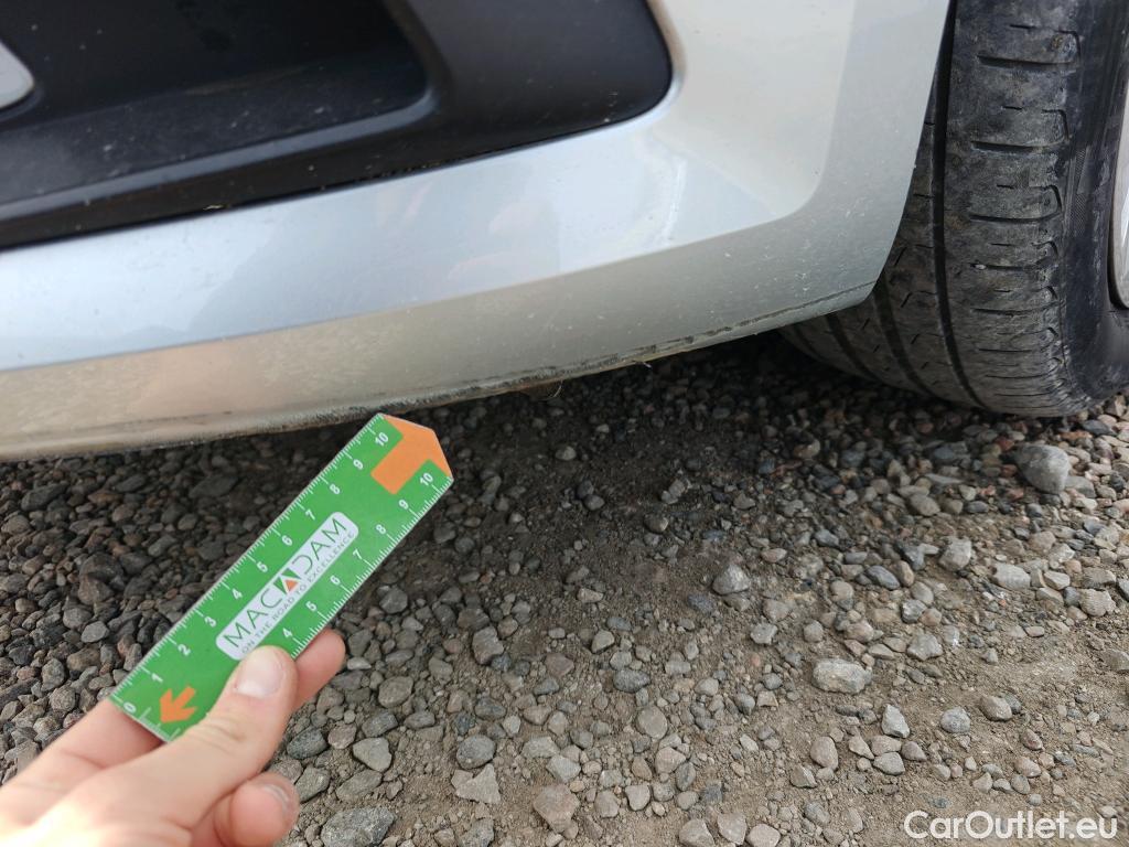  Renault  Megane RENAULT Mégane / 2020 / 5P / berlina con portón Equilibre Blue dCi 85 kW (115CV)-SS #18