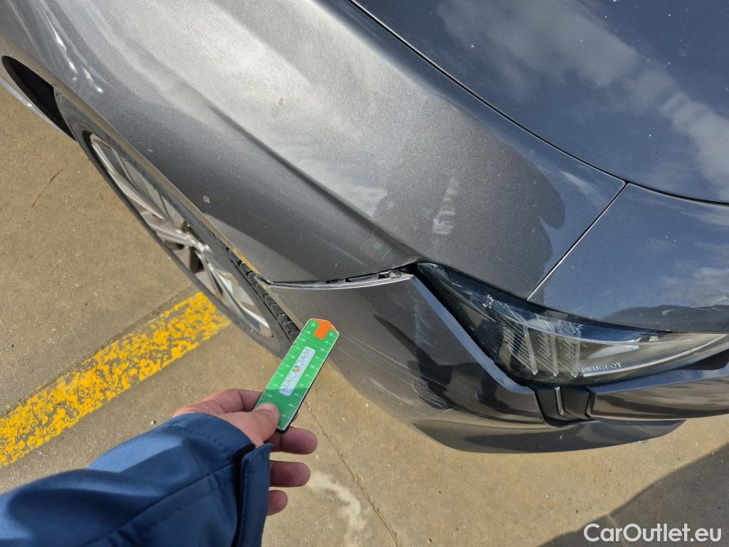  Peugeot  508 PEUGEOT  / 2018 / 5P / berlina con portón 5P Business Line BlueHDi 130 EAT8 (AC) #25