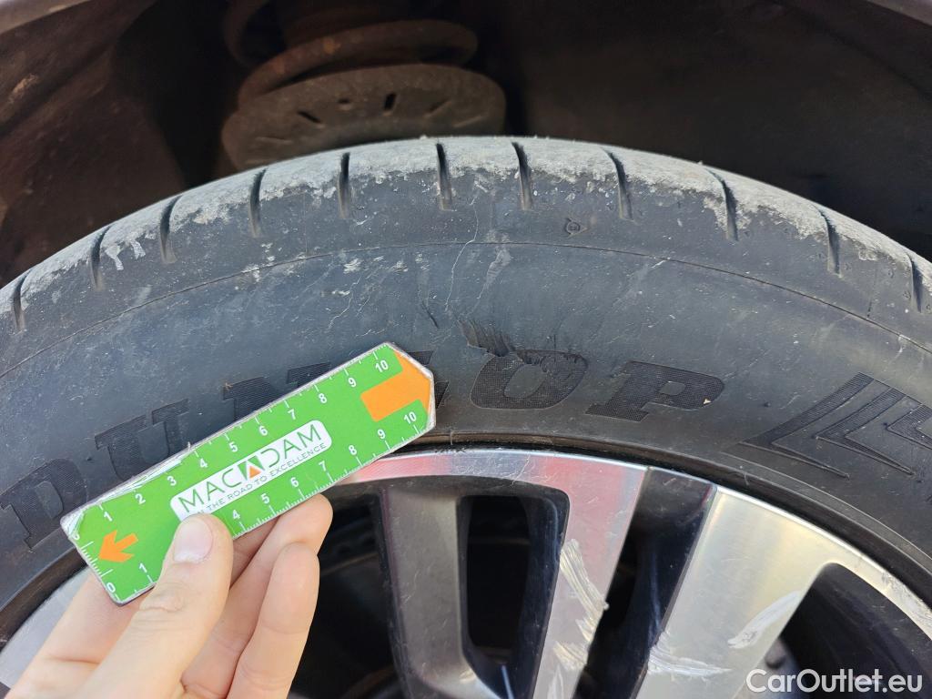  Peugeot  3008 PEUGEOT  Hybrid / 2020 / 5P / todoterreno 225 e-EAT8 Allure #3