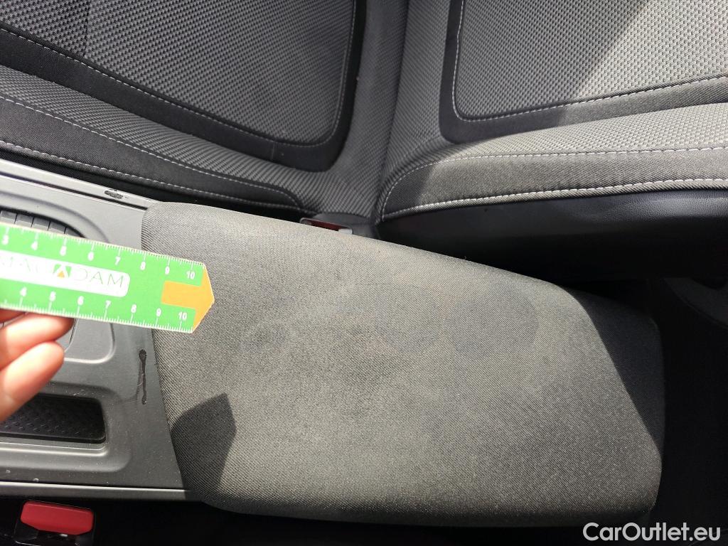  Renault  Megane RENAULT Mégane / 2020 / 5P / berlina con portón Equilibre Blue dCi 85 kW (115CV)-SS #10