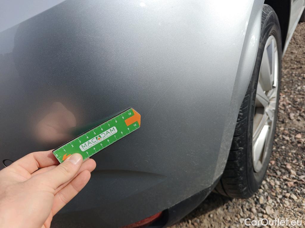  Renault  Megane RENAULT Mégane / 2020 / 5P / berlina con portón Equilibre Blue dCi 85 kW (115CV)-SS #21