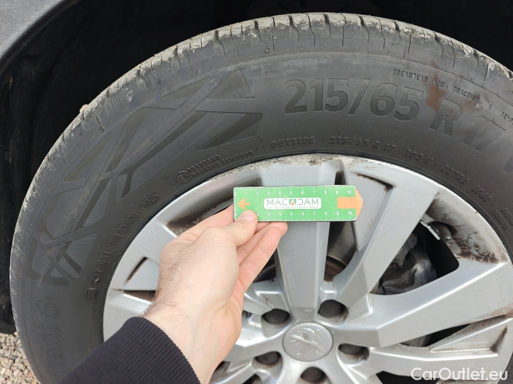  Peugeot  3008 PEUGEOT  / 2020 / 5P / todoterreno 1.5 BlueHDi 96kW (130CV) S&S Active Pack (AC3) #16