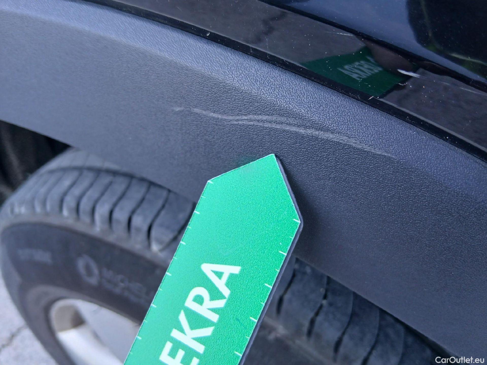  Volvo  XC 40 VOLVO XC40 / 2021 / 5P / todoterreno 1.5 T2 Essential #27