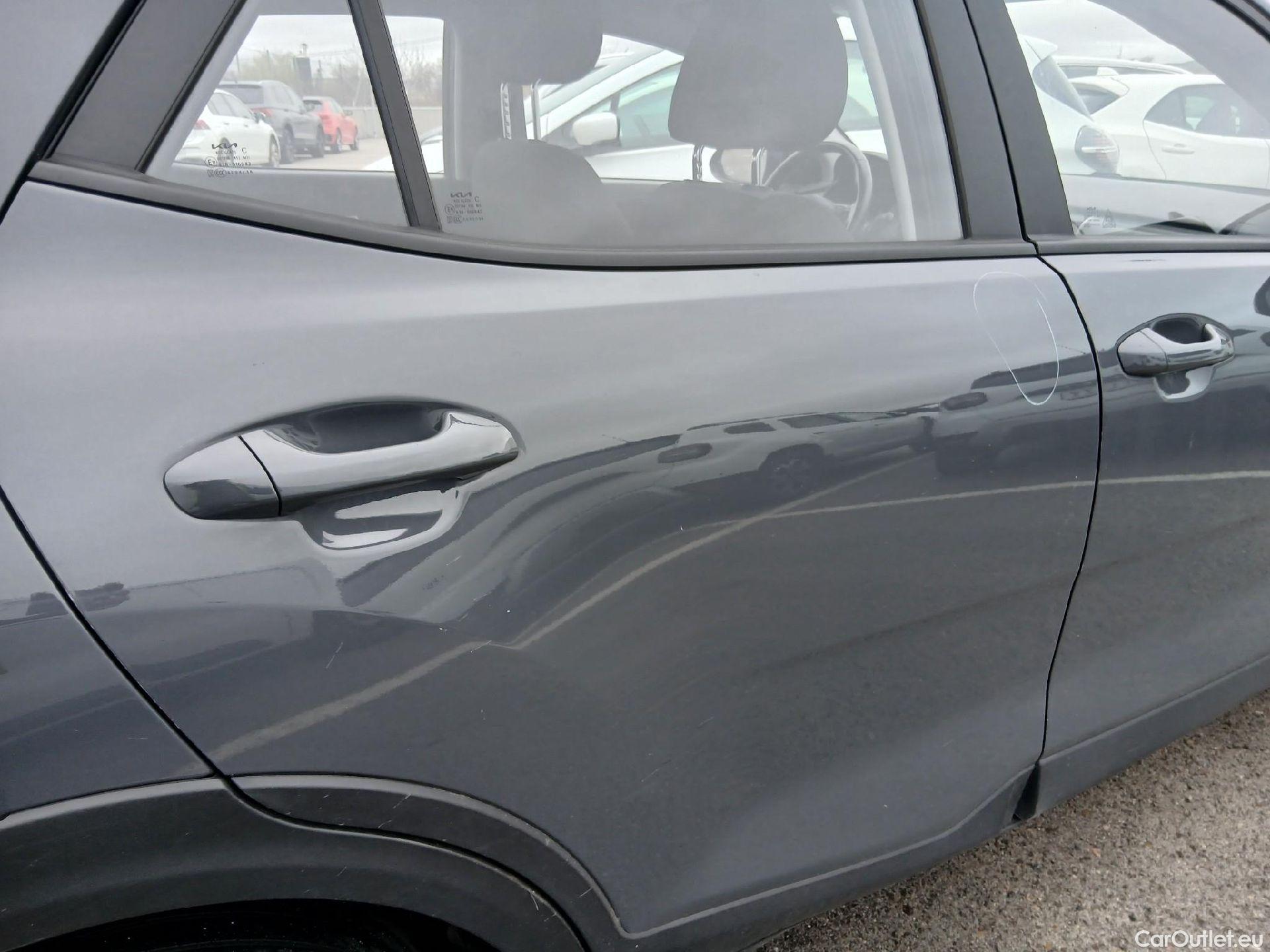  KIA  STONIC KIA  / 2017 / 5P / todoterreno 1.0 T-GDi 74kW (100CV) MHEV iMT Concept #38