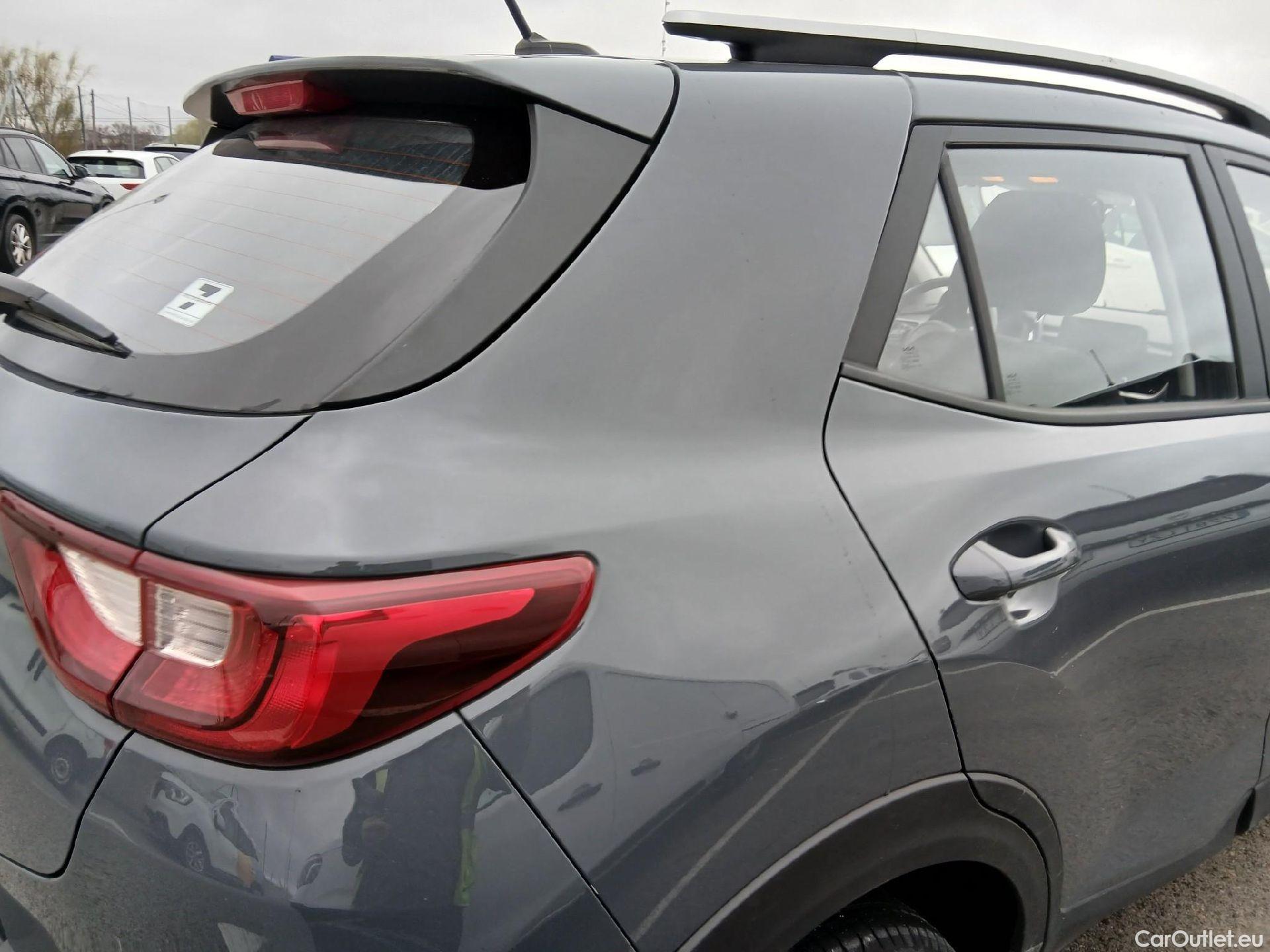  KIA  STONIC KIA  / 2017 / 5P / todoterreno 1.0 T-GDi 74kW (100CV) MHEV iMT Concept #37