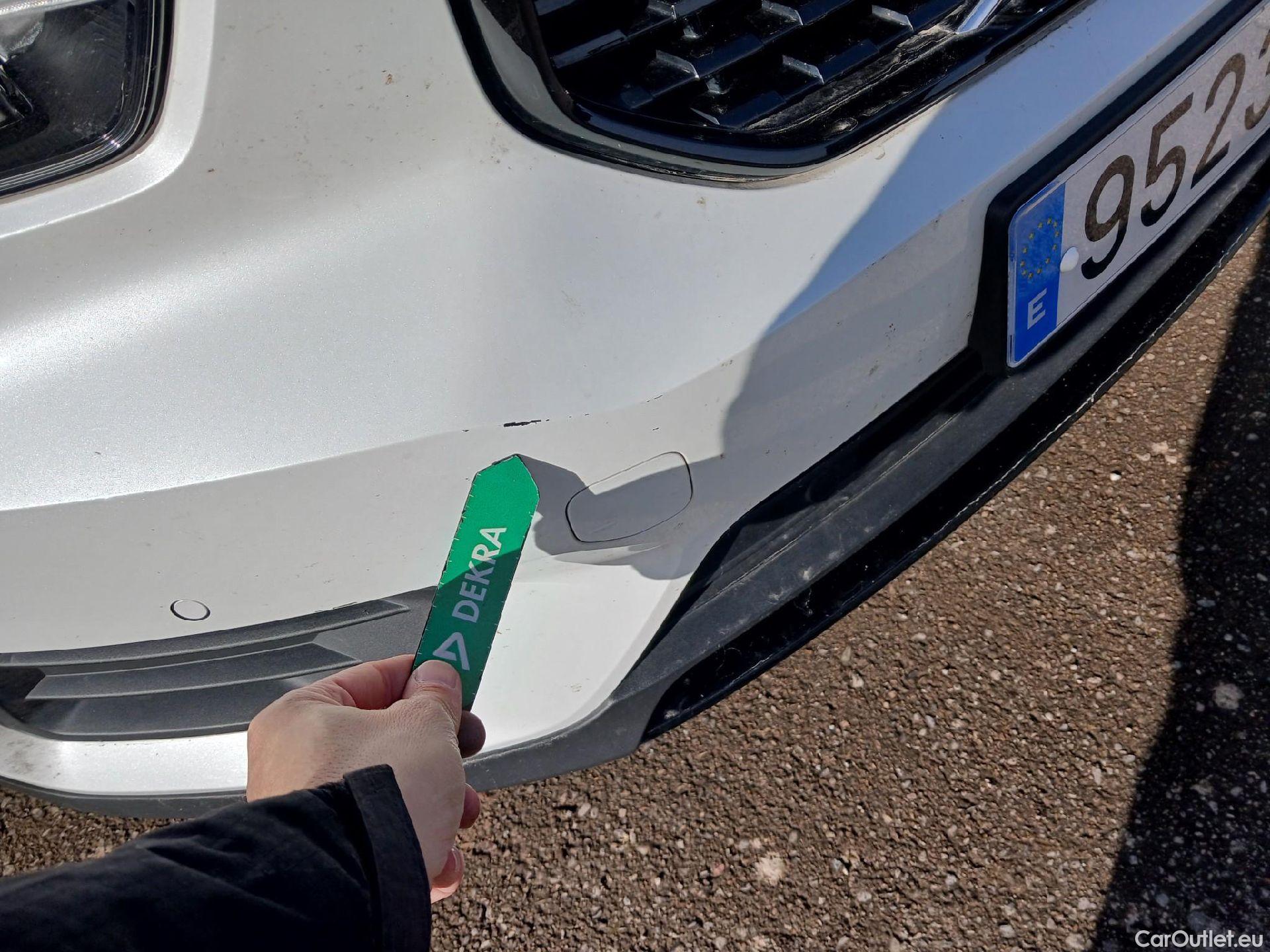  Volvo  XC 40 VOLVO XC40 / 2017 / 5P / todoterreno 1.5 T4 Twin Recharge R-Design Auto #2